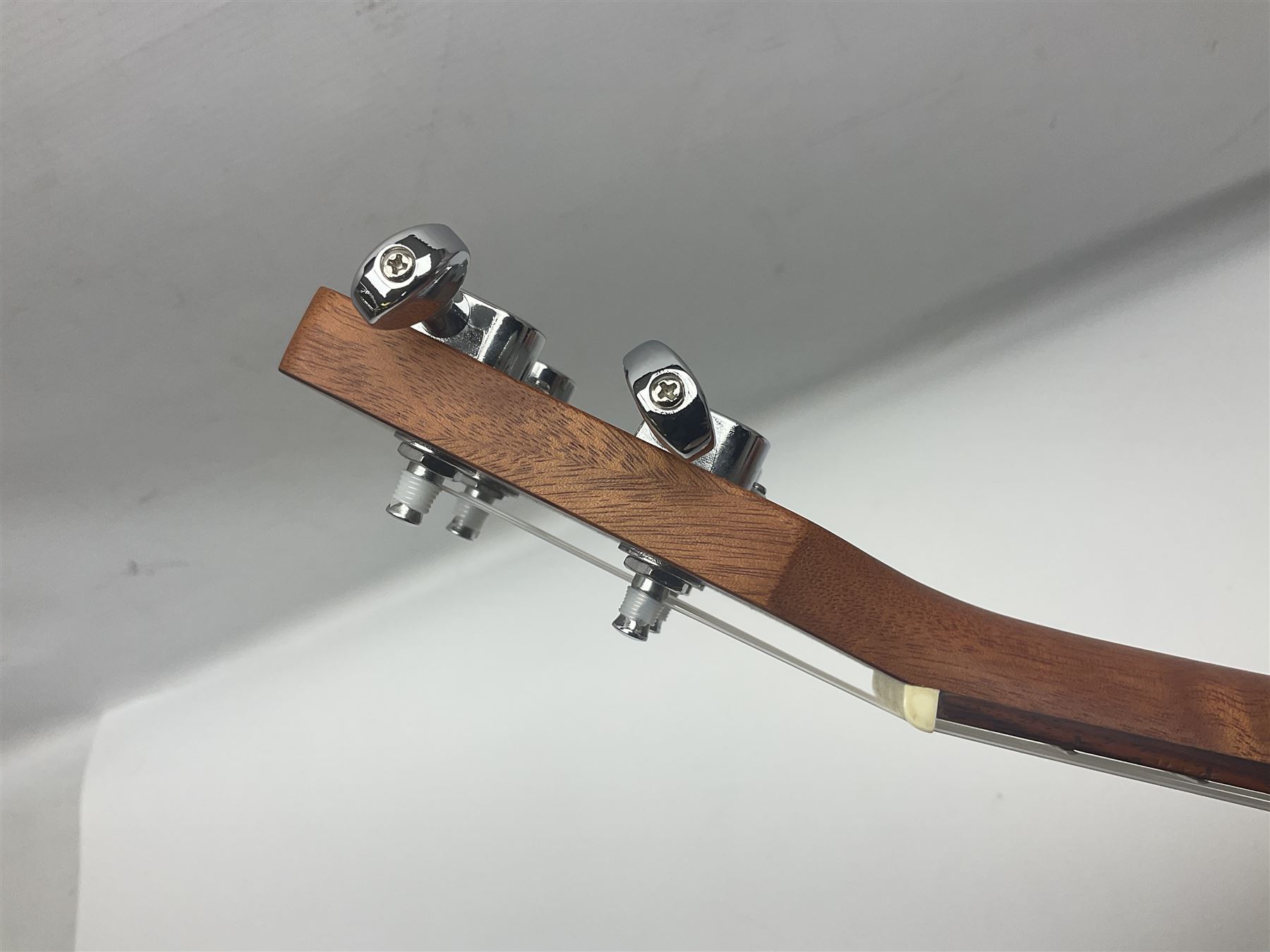 Eleuke EASC-S solid spruce top soprano electric cutaway ukulele L51cm; in carrying case