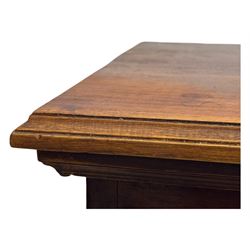 Georgian design mahogany chest, fitted with six drawers, on ogee bracket feet