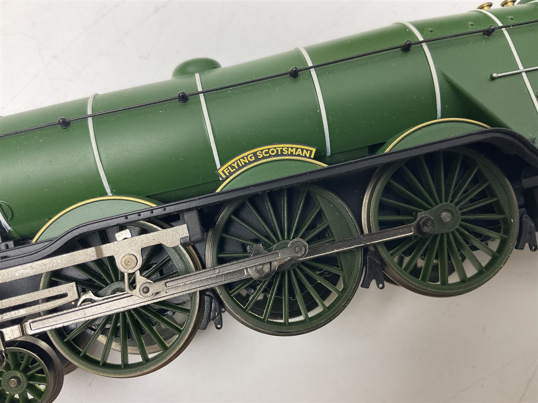 Hornby '00' gauge - Class A1/A3 4-6-2 locomotive 'Flying Scotsman' No.4472; Class A4 4-6-2 locomotive 'Mallard' No.60022; and Class B12 4-6-0 locomotive No.8544; all with tenders; and Lima Class 33 diesel locomotive 'Earl Mountbatten of Burma' No.33027; all unboxed (4)