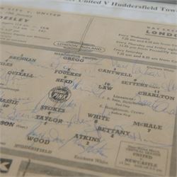 1962 signed FA Cup third round programme Manchester Untied vs Huddersfield Town, framed and opened to the team page and signed by twenty three players, including Nobby Stiles, Bobby Charlton and Harry Gregg