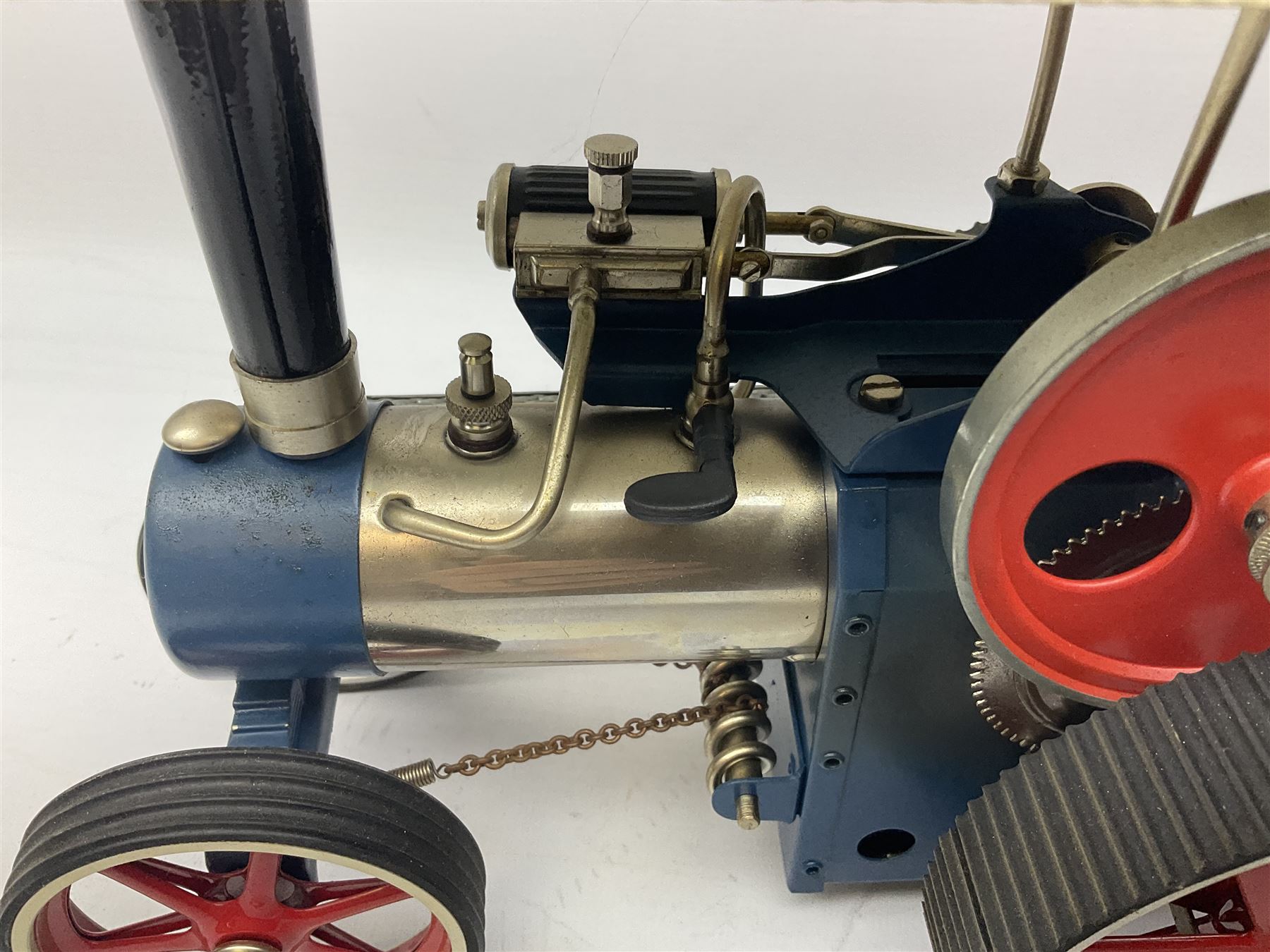 Wilesco steam roller traction engine, boxed