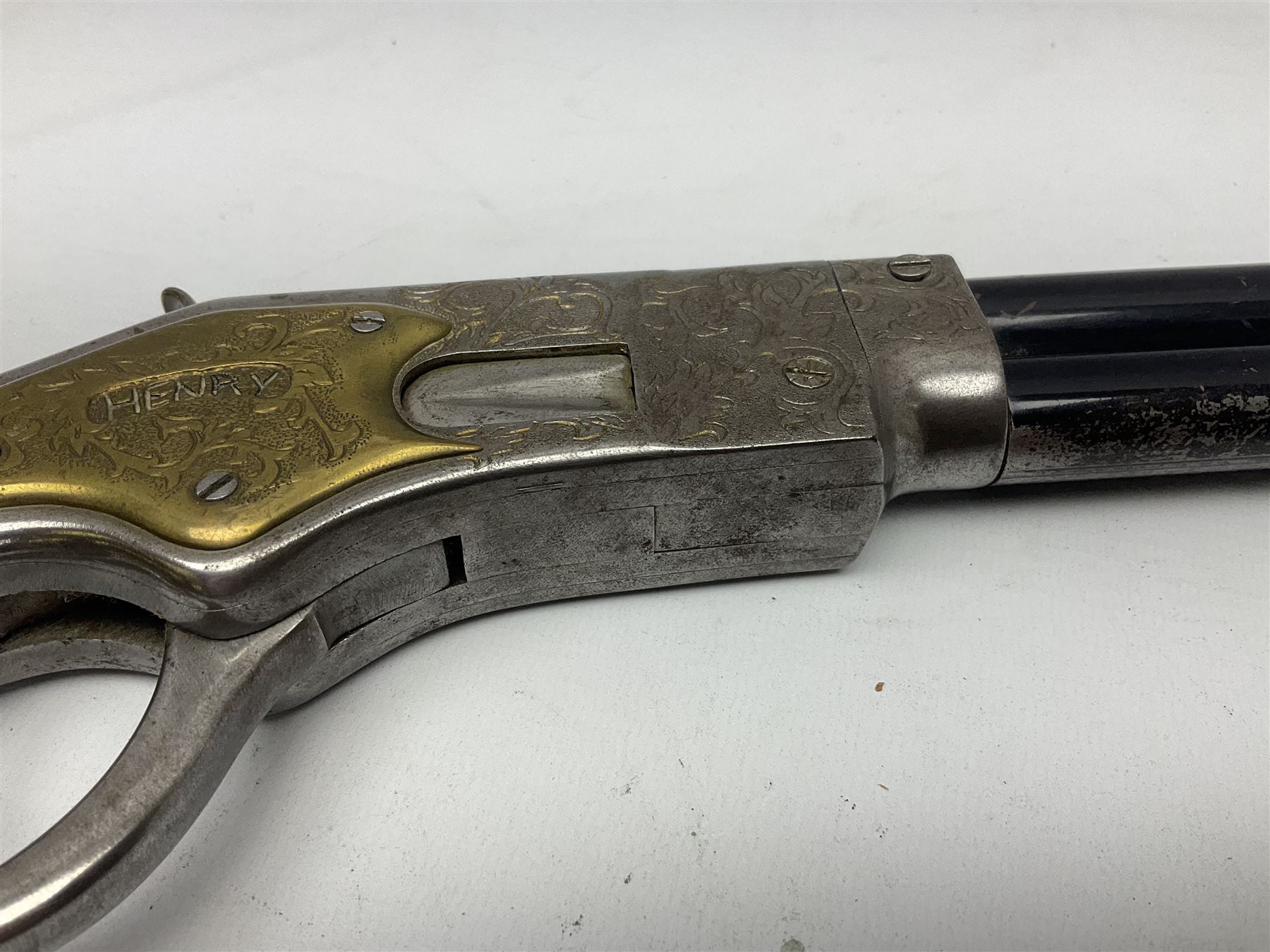 Replica Winchester rifle, L105cm