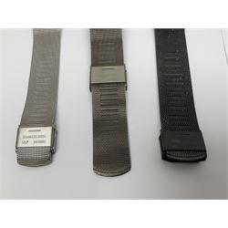 Five Skagen wristwatches, to include 233XLTTM, 809XLTRB, 233LGS, 233XLLTN and 433LGL1, four on Skagen stainless steel mesh straps, one on a Skagen leather strap, 