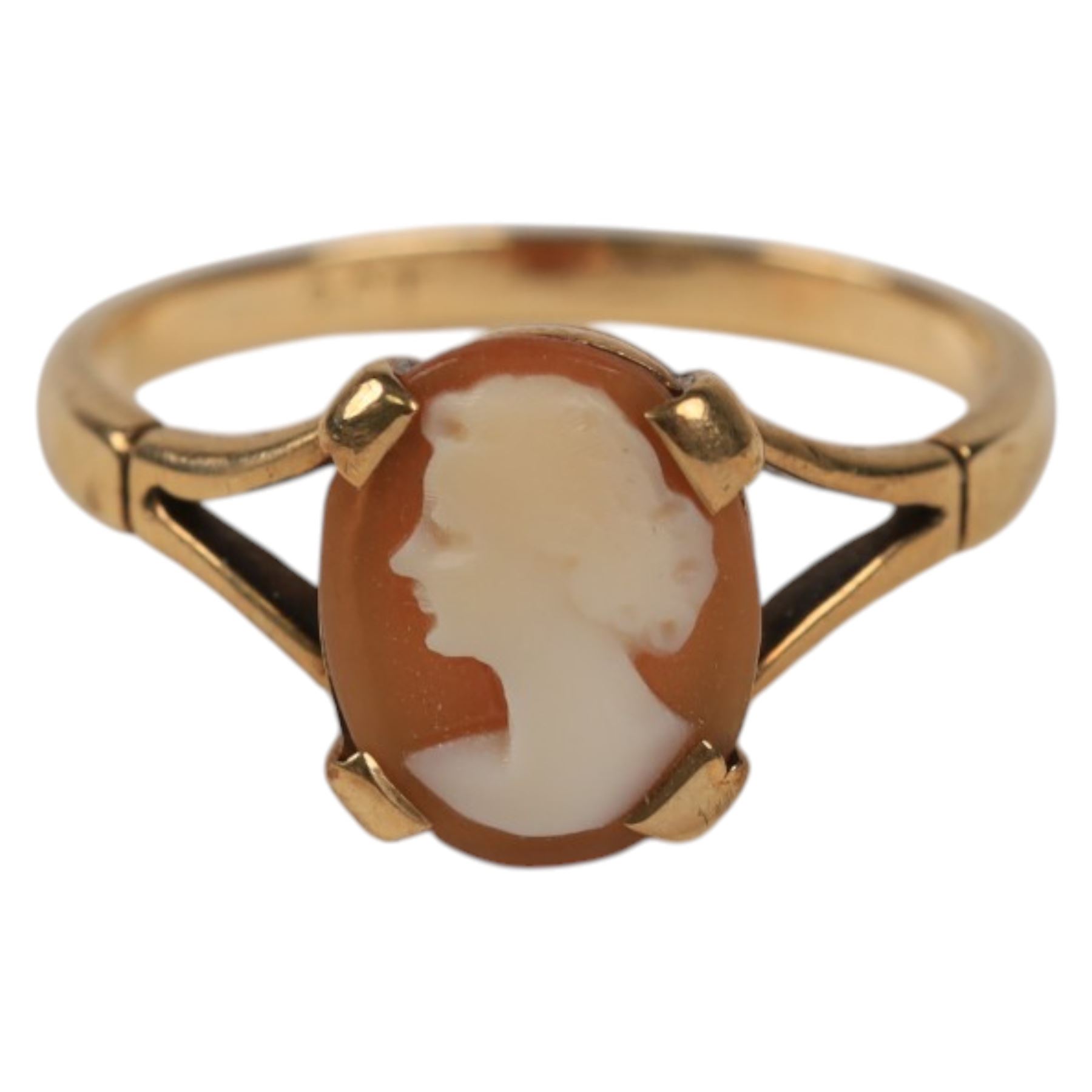 9ct gold jewellery, including cameo ring, seed pearl letter 'E' brooch and a stone set eternity ring, all stamped 9ct