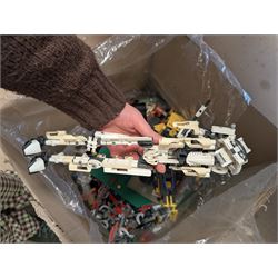 Large collection of loose lego, including part built sets