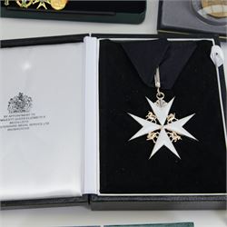 Collection of medals, insignias and minitures, including American National Defence medals, Efficiency Decoration medal, Order of St. John of Jerusalem stars, Military and Hospitaller Order of St. Lazarus of Jerusalem medals etc, several by Toye, Kedding & Spencer Ltd and Worcestershire Medal Service Ltd