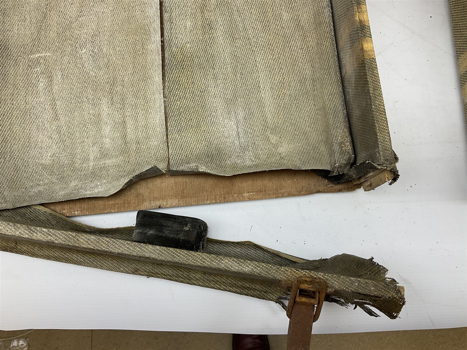 Selmer Clavioline portable electric keyboard, in original case, amp & speaker combined in lid, H41cm, W56.5cm