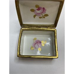 Early 19th century Swansea box of rectangular form, densely decorated with painted pink cabbage roses and gilt foliage upon plain ground, the hinged lid opening to reveal interior painted with two further roses upon plain ground, marked Swansea. in gilded lettering beneath, W7cm H3.5cm D5.5cm