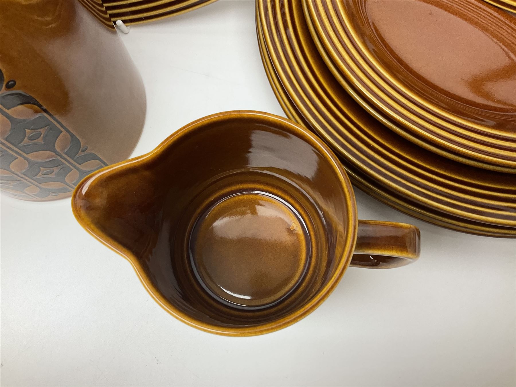 Hornsea Heirloom pattern coffee service for six, comprising of coffee pot, covered sucrier, milk jug, hot water jug, dessert plates, side plates, dinner plates, jug, salt and pepper shakers and serving platter 
