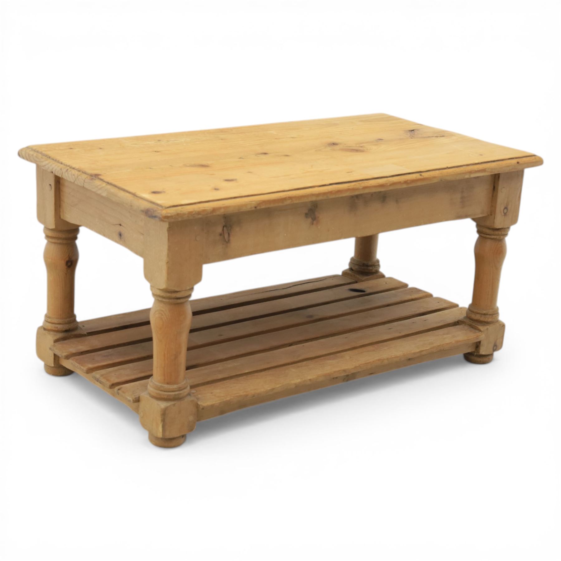 Pine coffee table, full length undertier on turned supports