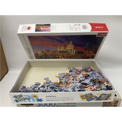 Quantity of boxed jigsaw puzzles