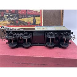 Hornby '0' gauge - three-rail electric train set with LNER Riviera Blue 4-4-2 locomotive 'Flying Scotsman' No.4472 and No.3 tender, No.2 Special Pullman Coach 'Loraine', No.2 Special Pullman Composite Coach 'Verona', goods wagon with Furniture Removals container, boxed Circuit Breaker, two boxes of Connecting Plates, boxed Terminal Connecting Plate and quantity of track; boxed with paperwork; together with Breakdown Van and Crane and Transformer No.T20A; both boxed