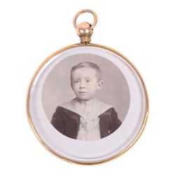 9ct gold jewellery glazed photograph pendant, hallmarked, together with silver miniature scent bottle, brooch and pendant
