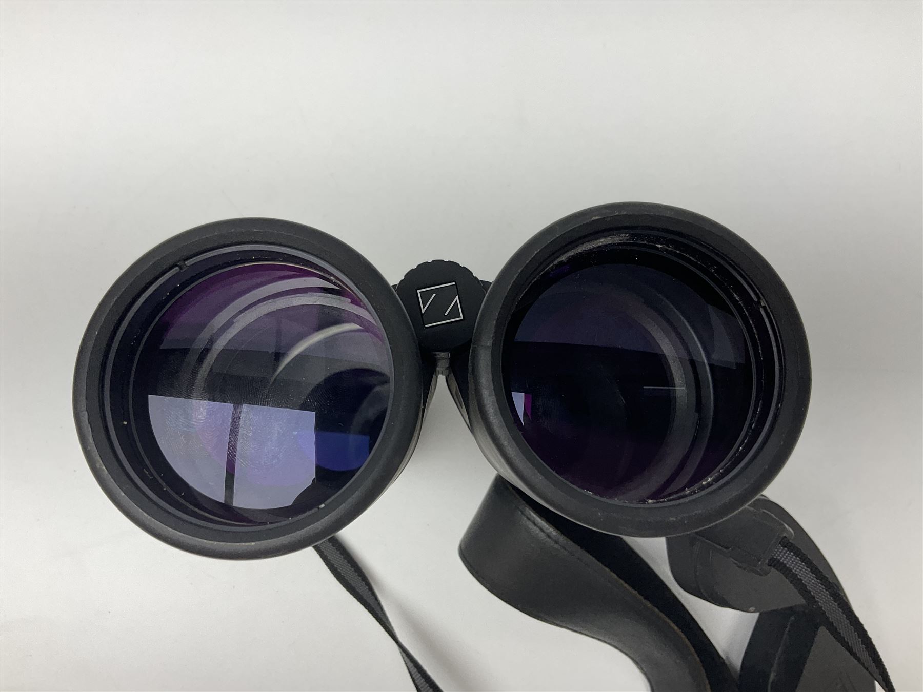 Zeiss Binoculars '10x56B T P', serial no. 2008602