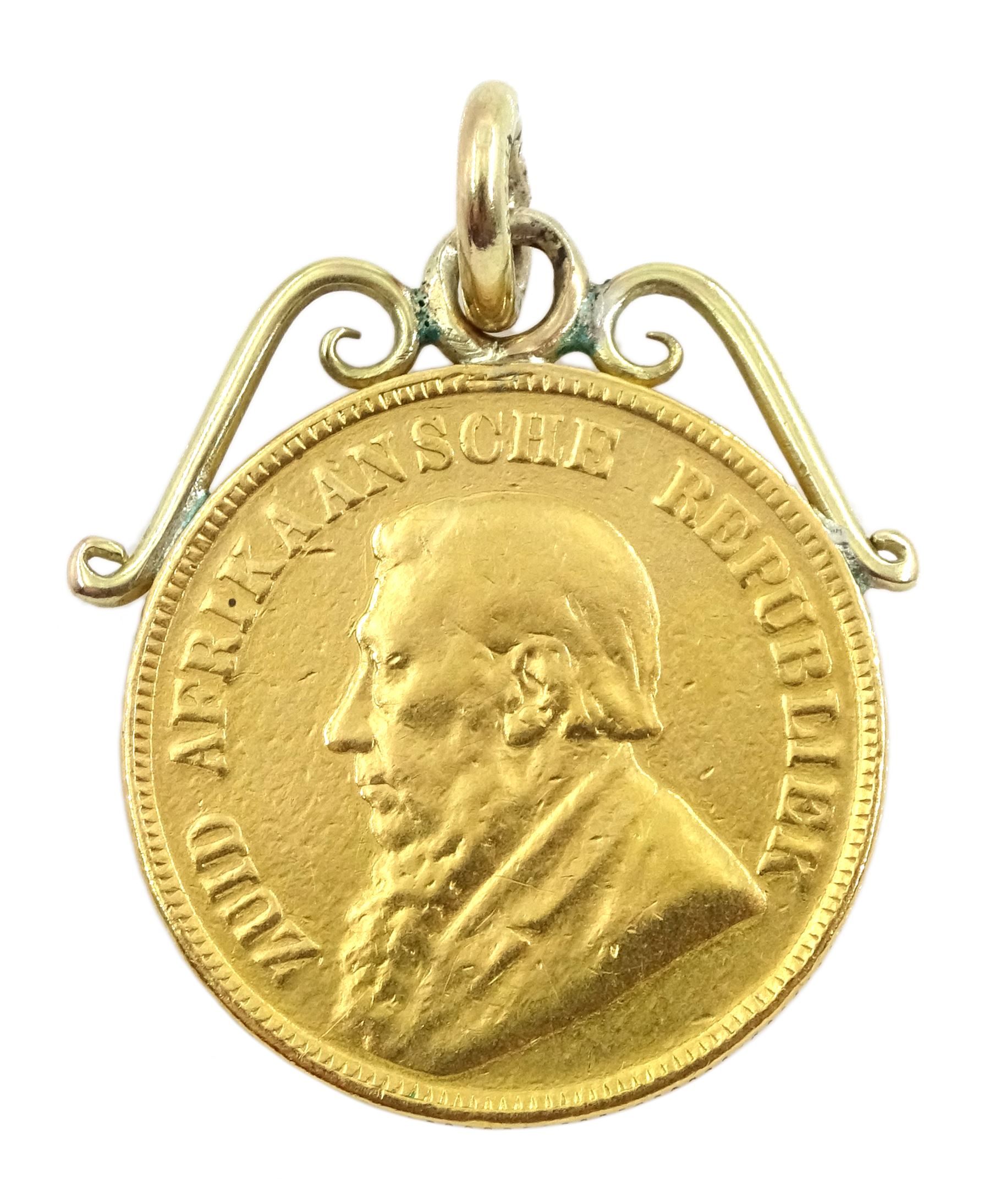 South African 1898 1 Pond coin, with 9ct gold soldered mount 