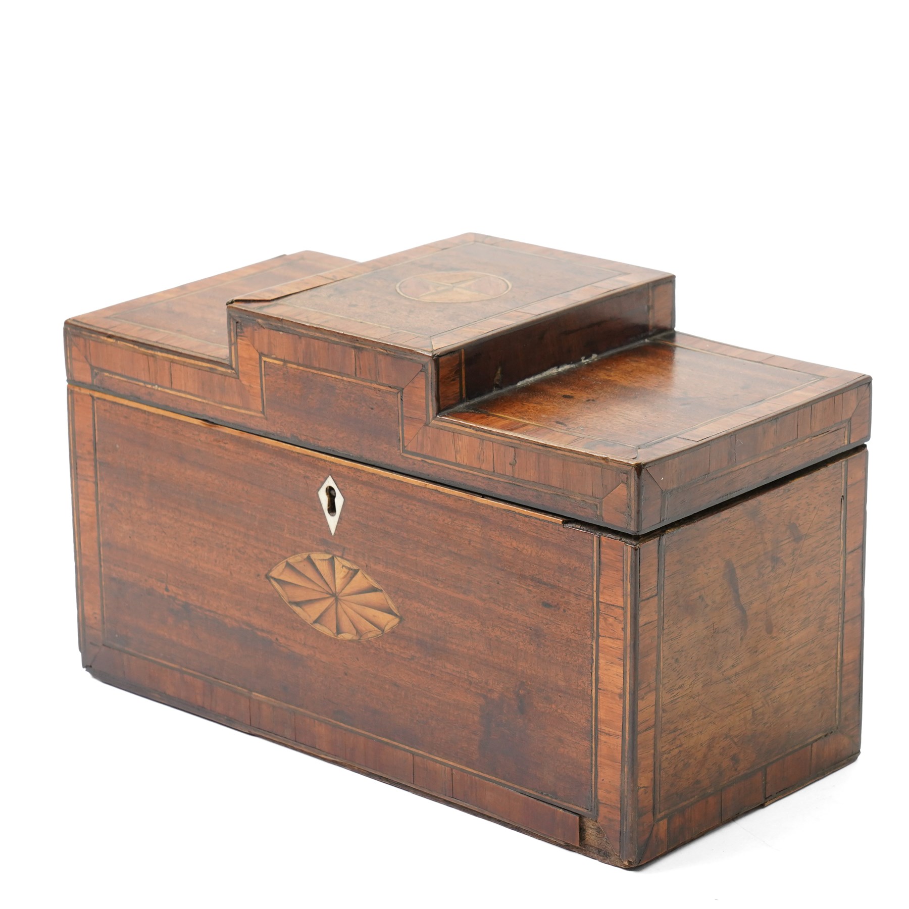Sheraton design mahogany tea caddy with raised centre section, shell inlay and satinwood cross banding, the interior with two divisions and spoon rack W27cm. 