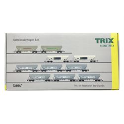 Trix Minitrix 'N' gauge - No.15667 Getreidesilowagen Set of ten goods wagons; boxed with slip case