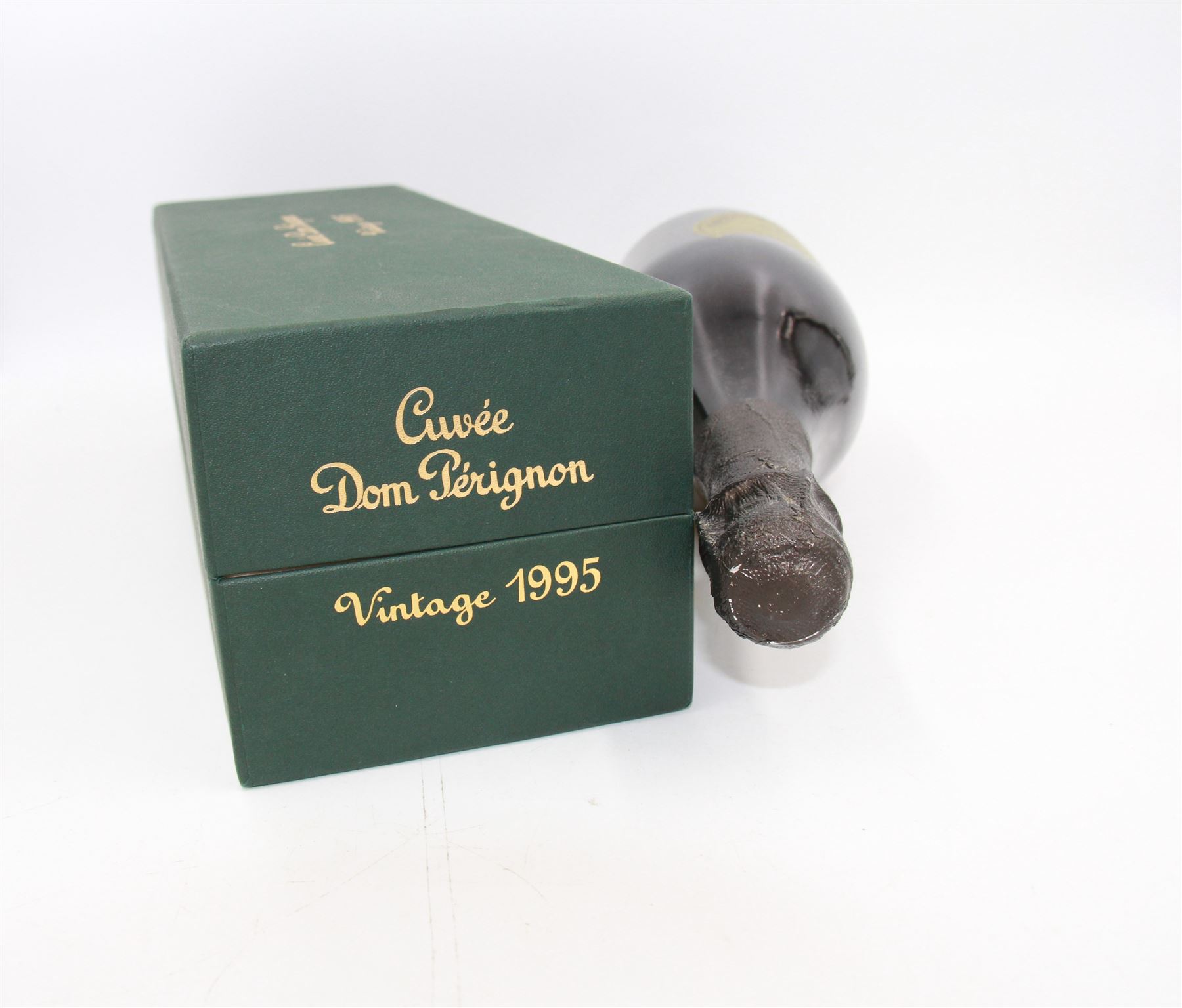 Dom Perignon, 1995 champagne, 12.5% vol, 750ml, in presentation box 