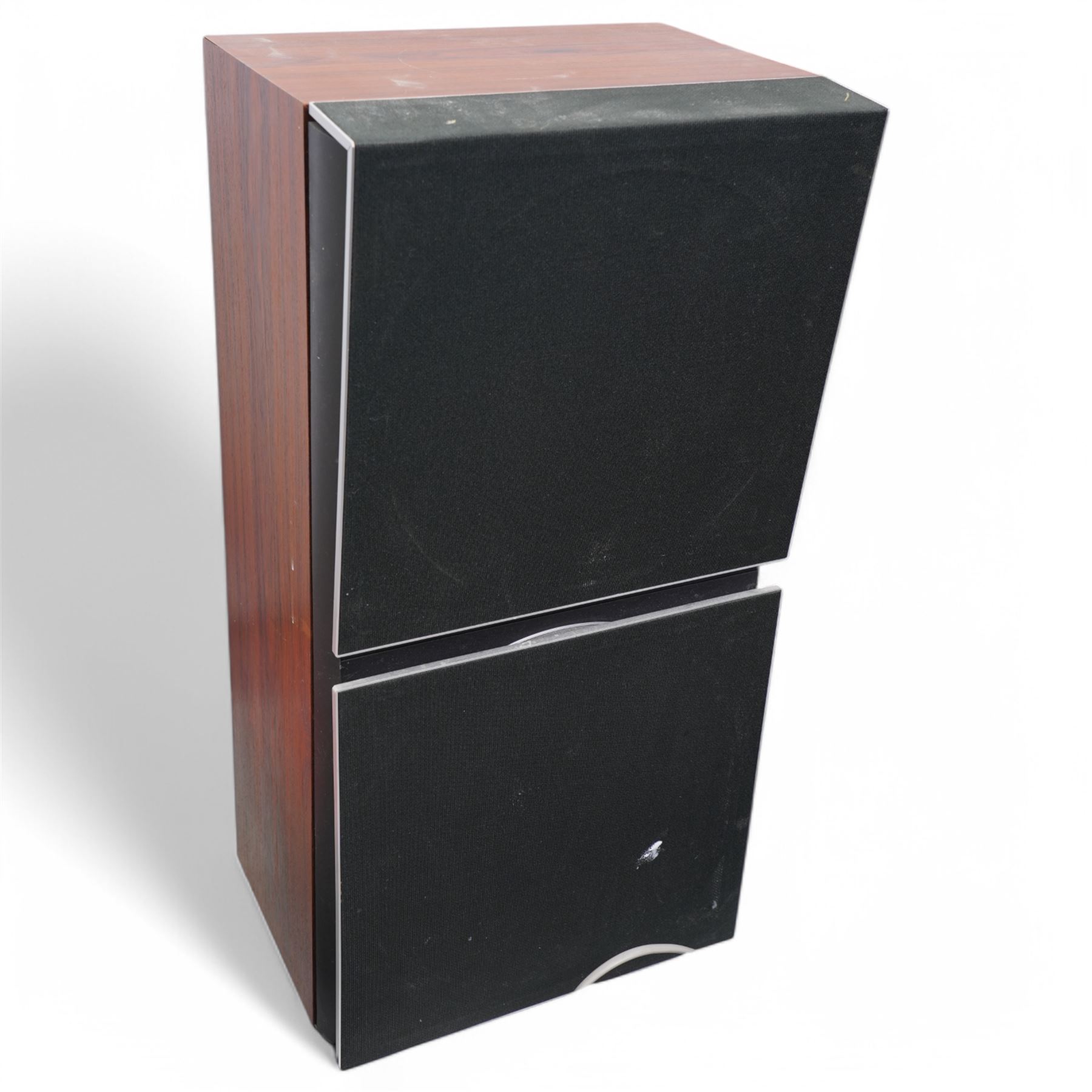 Bang & Olufsen Beocenter 7007, Beocord 1900, Beomaster 2200 and pair of Beovox speakers