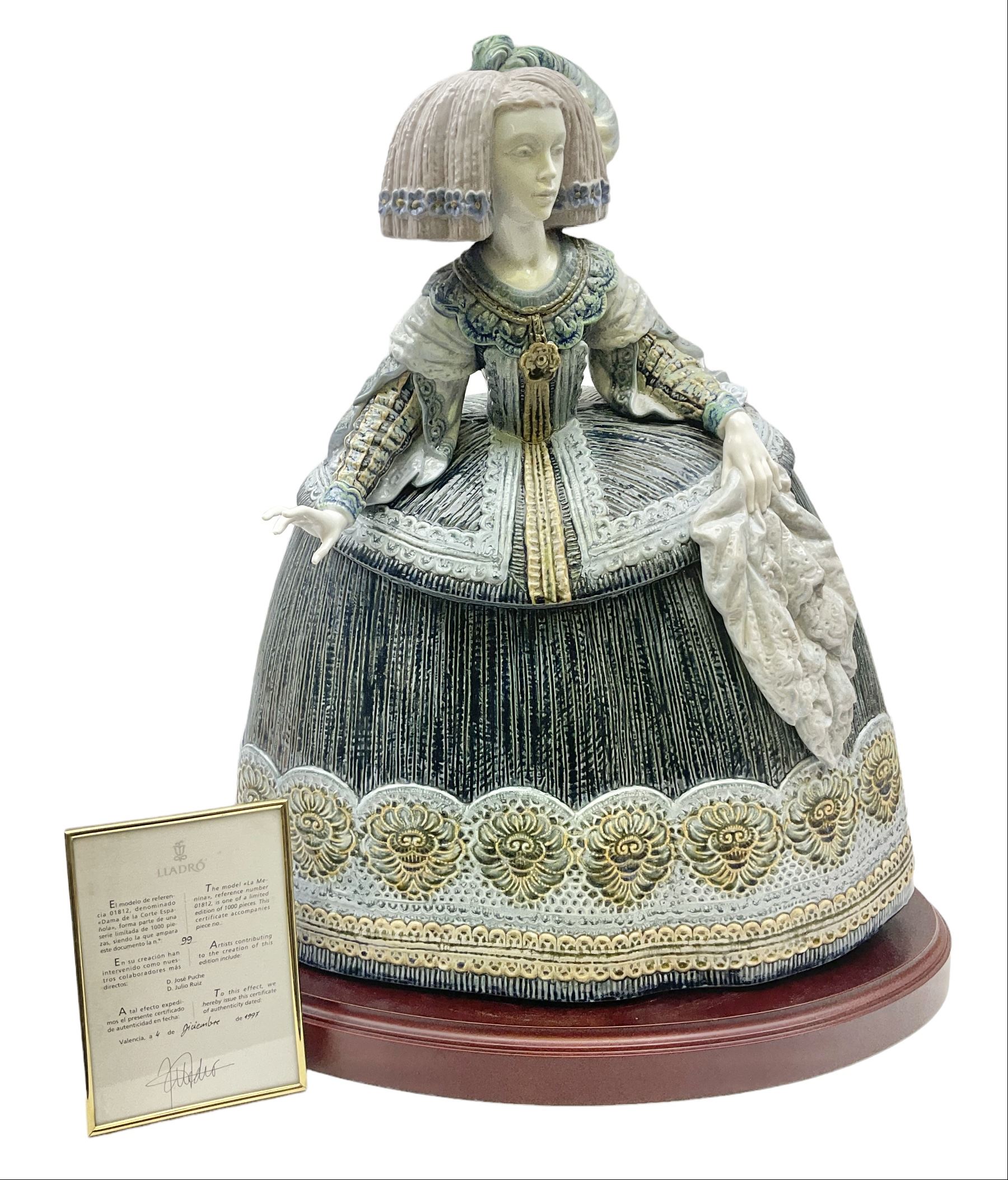 Lladro La Menina on a mahogany oval base, signed limited edition 99/