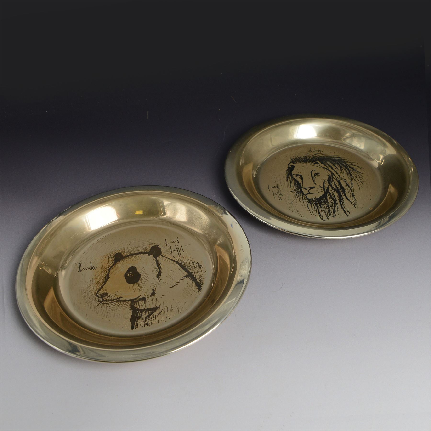 Two modern silver collectors plates | Silver | 146332