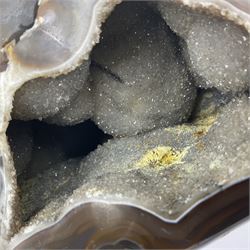 Agate geode, with quartz crystals druzy, in earthy tones, H13cm