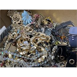 Quantity of costume jewellery, to include bracelets, necklaces, watches, earrings etc
