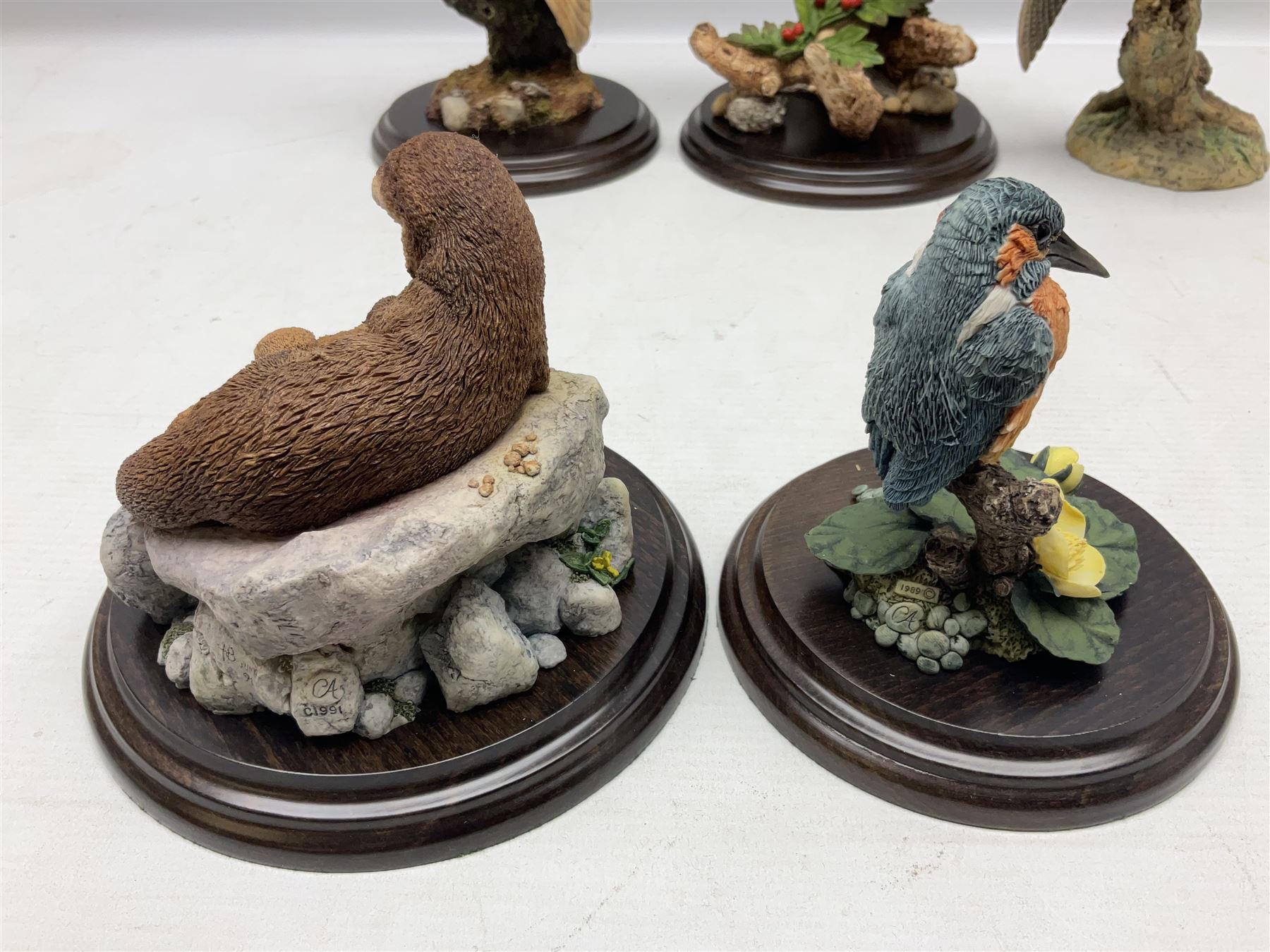 Quantity of Country Artists figures, comprising Woodland Visitors G800, Otter Family CA 552, Barn Owl CA 431, Wren CA 81, Mouse and Acorn CA784, Kingfisher - Broadway CA422, Early Days - Barn Owlets CA 720, together with two Border Fine Arts figures comprising Woodcock by James Harvey, 1985 and First Outing, Many with original boxes (9)