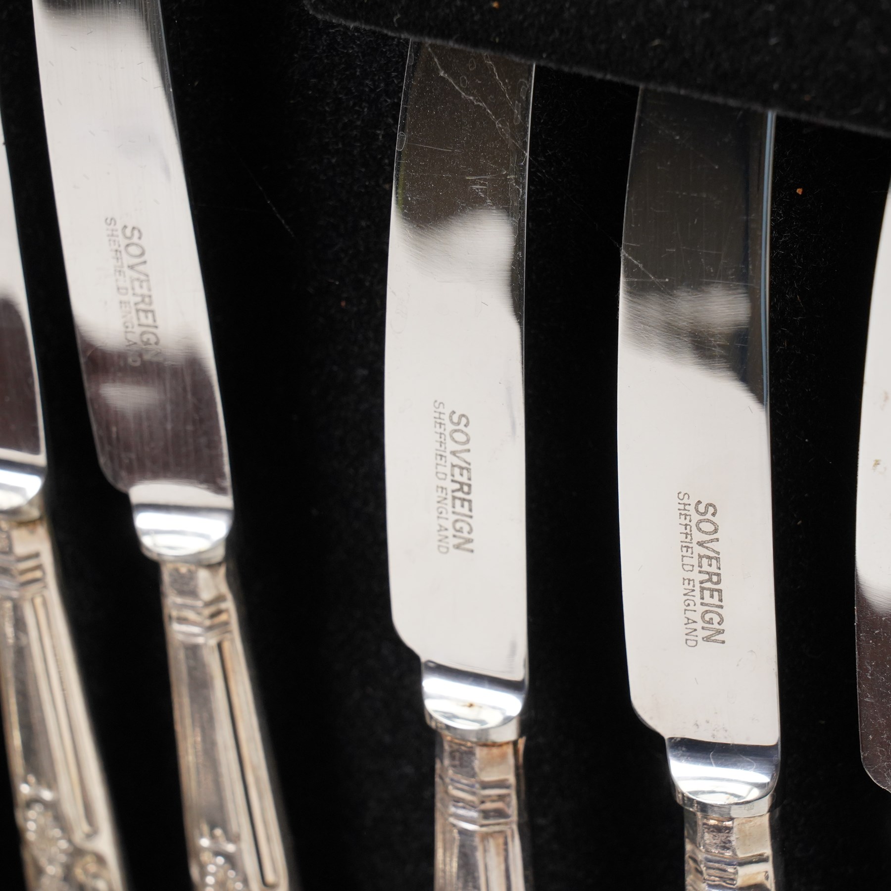 Canteen of silver plated Kings pattern cutlery for eight covers, boxed (not complete)