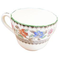 Copeland Spode Chinese Rose pattern extensive tea and dinner service, including eighteen dinner plates, twenty two desert plates, twenty cups and saucers, teapot, coffee pot, platters etc  