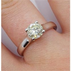 Platinum single stone diamond ring, hallmarked, diamond 1.00 carat