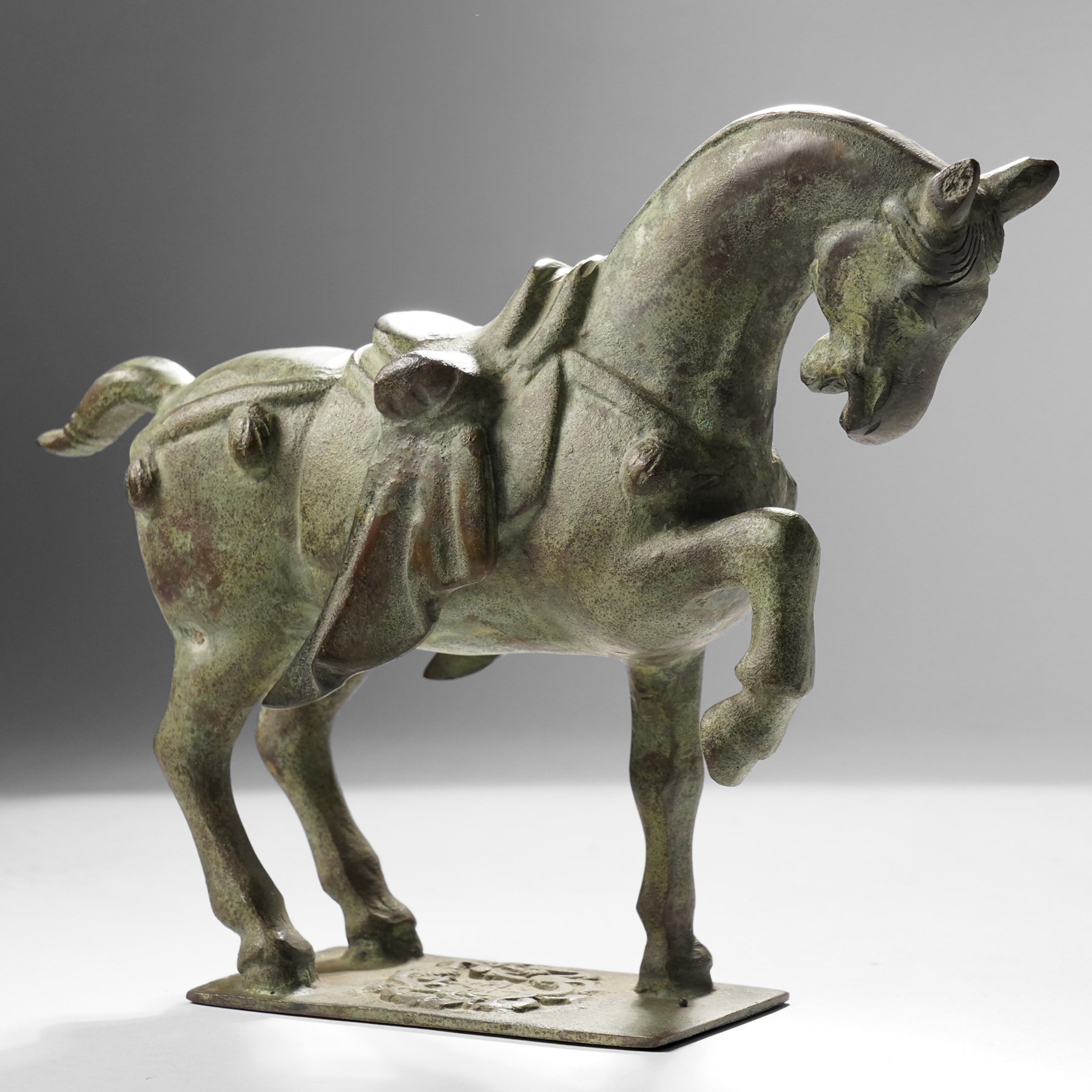 Chinese Tang style bronzed metal model of a horse, W28.5cm