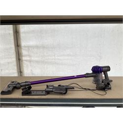 Dyson cordless vacuum - THIS LOT IS TO BE COLLECTED BY APPOINTMENT FROM DUGGLEBY STORAGE, GREAT HILL, EASTFIELD, SCARBOROUGH, YO11 3TX