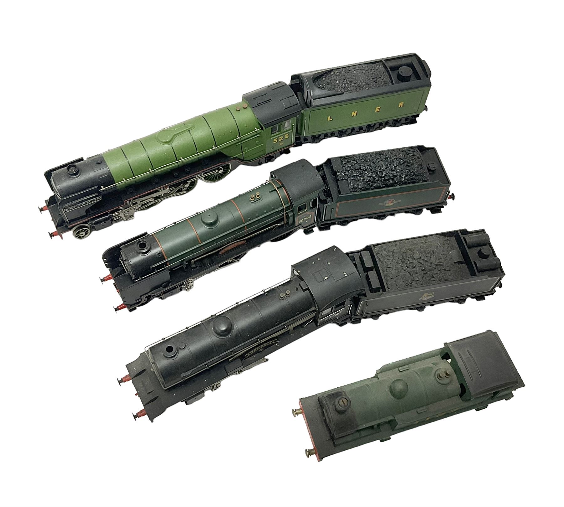 Various makers ‘00’ gauge - Hornby Class D41/1 4-4-0 ‘Yorkshire’ locomotive no.62700 in BR black and Green Schools Class 4-4-0 ‘Wellington’ locomotive no.30902 in BR green; G&R Wrenn Class R1 Tank 0-6-0T locomotive no.1127 in green; Trix Trains Class A2 4-6-2 ‘A.H.Peppercorn’ locomotive no.525 in LNER green (4) 