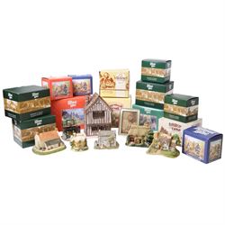 Collection of Lilliput Lanes, including Derwent Le Dale, Sawrey Gill, Golden Memories etc,...
