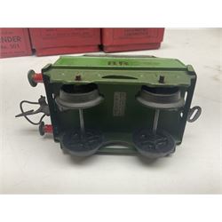 Hornby '0' gauge - No.501 clockwork 0-4-0 locomotive No.1842; boxed; No.501 Tender; boxed; No.101 clockwork 0-4-0 locomotive No.2270; and No.50 clockwork 0-4-0 locomotive No.60199 for spares or repair; boxed (4)