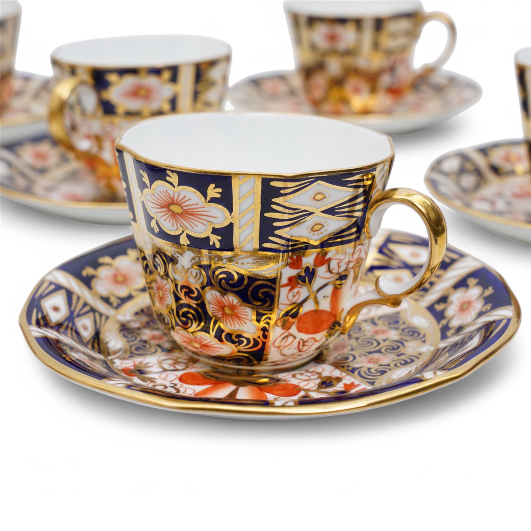 Set of nine Royal Crown Derby Imari 2451 pattern teacups and saucers 