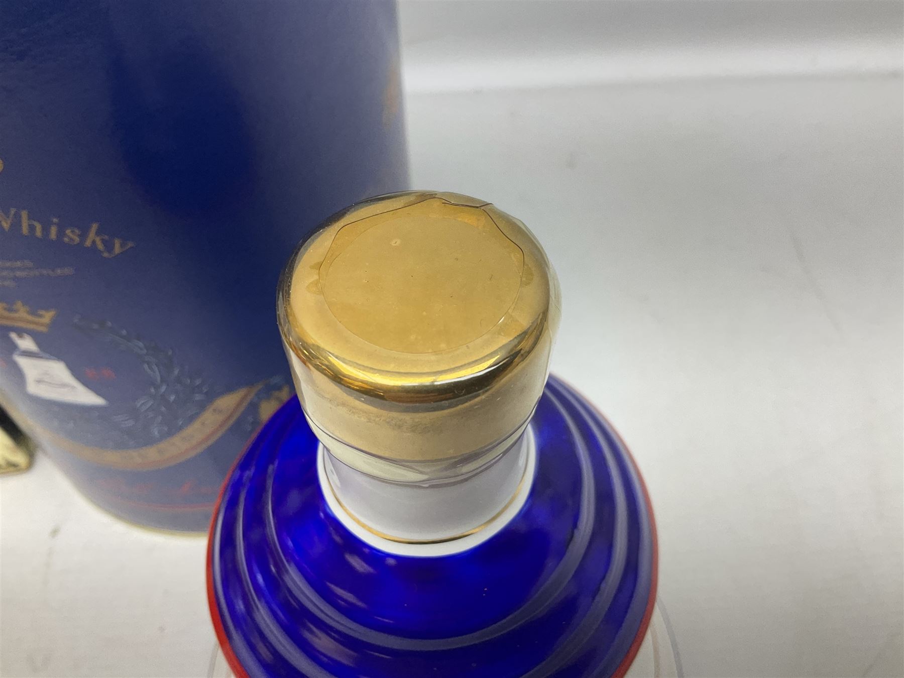 John Haig & Co Dimple Scotch whisky, 26 2/3 fl oz, 70% proof, one bottle and Bells Princess Beatrice whisky in original box, 75cl, 43% vol, one bottle (2)