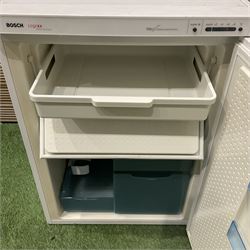 Bosch Logixx easy access fridge with freezer compartment - THIS LOT IS TO BE COLLECTED BY APPOINTMENT FROM DUGGLEBY STORAGE, GREAT HILL, EASTFIELD, SCARBOROUGH, YO11 3TX
