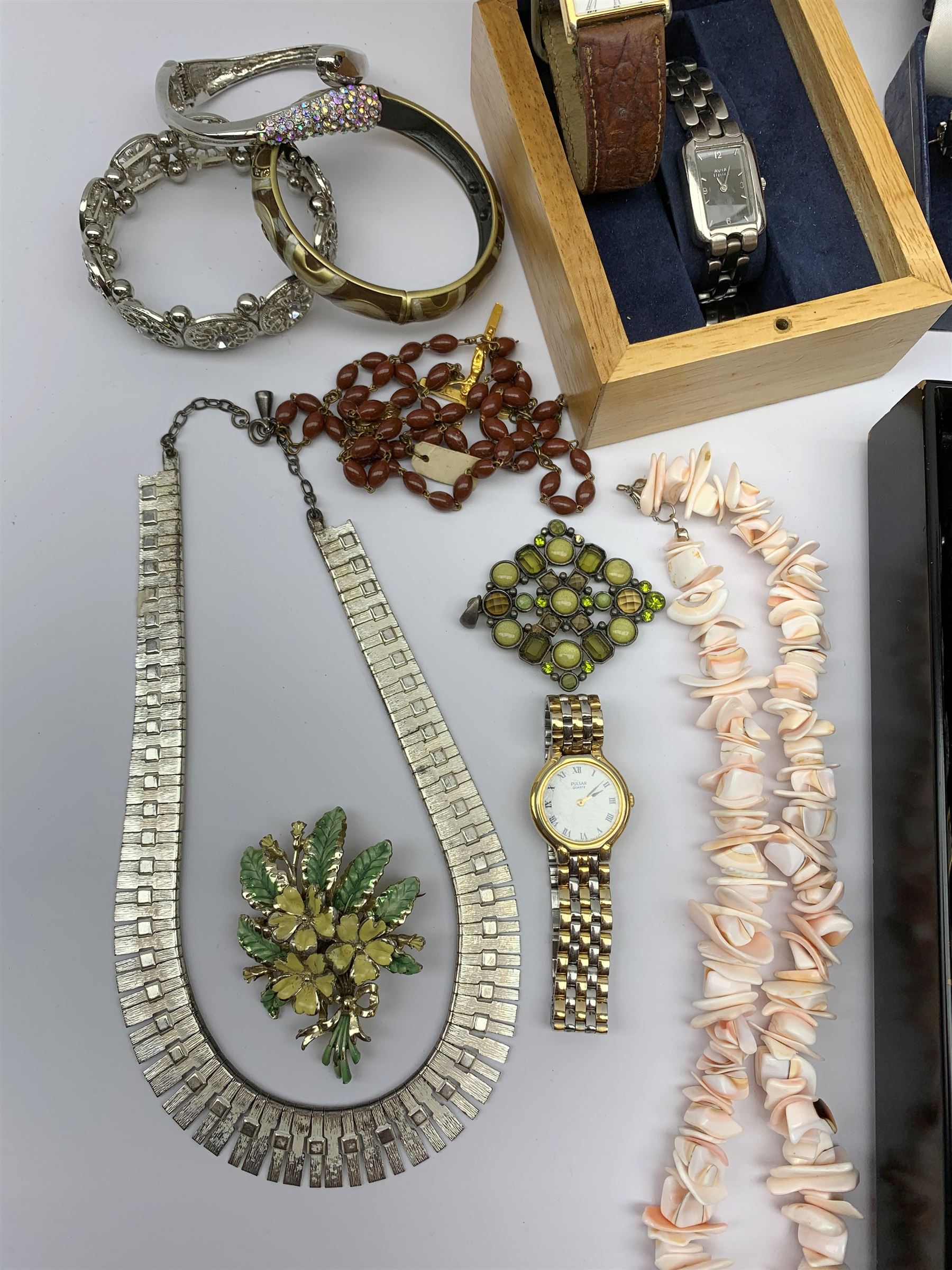 Cased 9ct gold mounted cheroot holder hallmarked, two silver 'For God and the Empire' award brooches, hallmarked, other silver jewellery stamped, Seiko ladies wristwatch and collection of watches, coins and costume jewellery