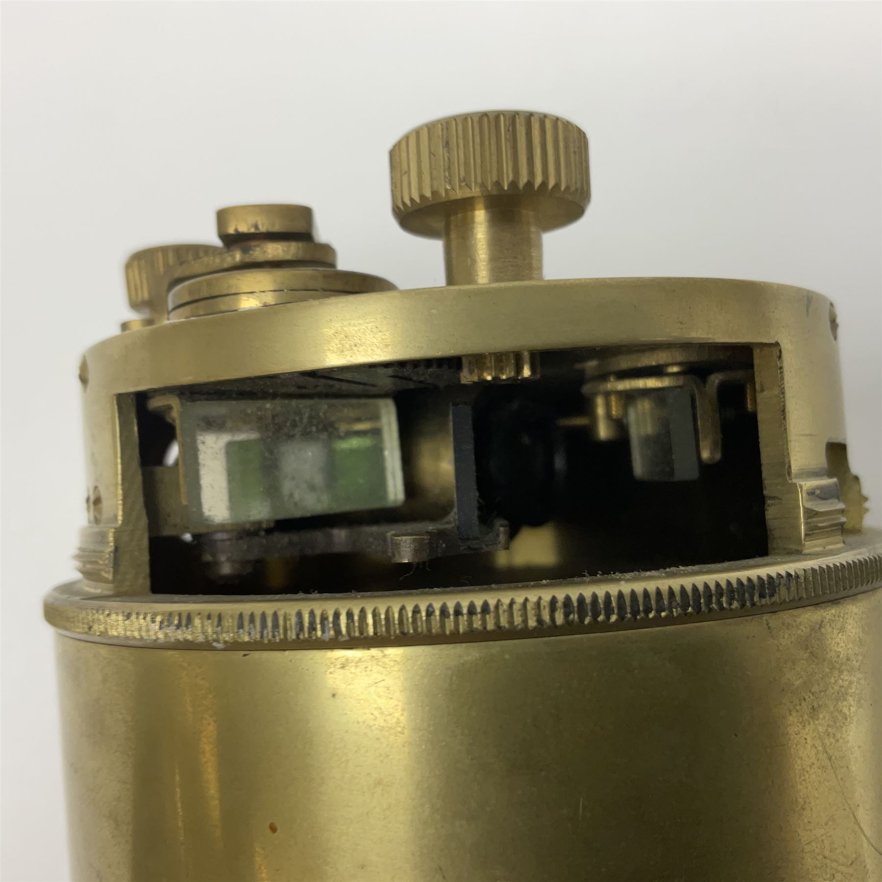 Royal Navy Stanley MK1 1941 brass pocket sextant, H6.5cm