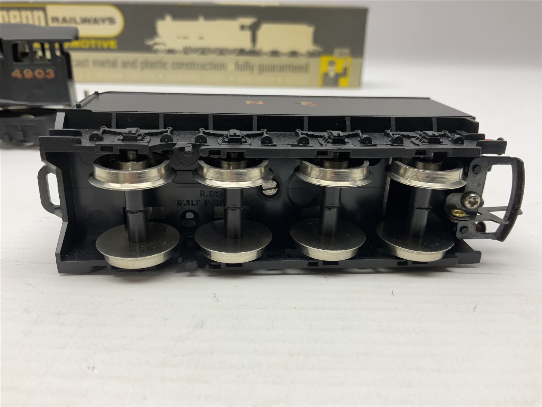 Wrenn '00' gauge - two Class A4 4-6-2 locomotives - 'Peregrine' No.4903 in NE Black; and 'Golden Eagle' No.4482 in LNER Green; both boxed with instructions (2)