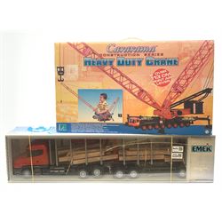 Emek 1;25 scale Scania T Timber Truck and Trailer No.70405; and Cararama Construction Series Heavy Duty Crane; both boxed (2)