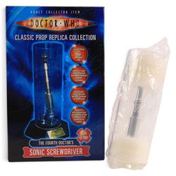 Limited Edition Sixteen12 The Doctor Who Classic Replica Collection 'The Fourth Doctor's S...