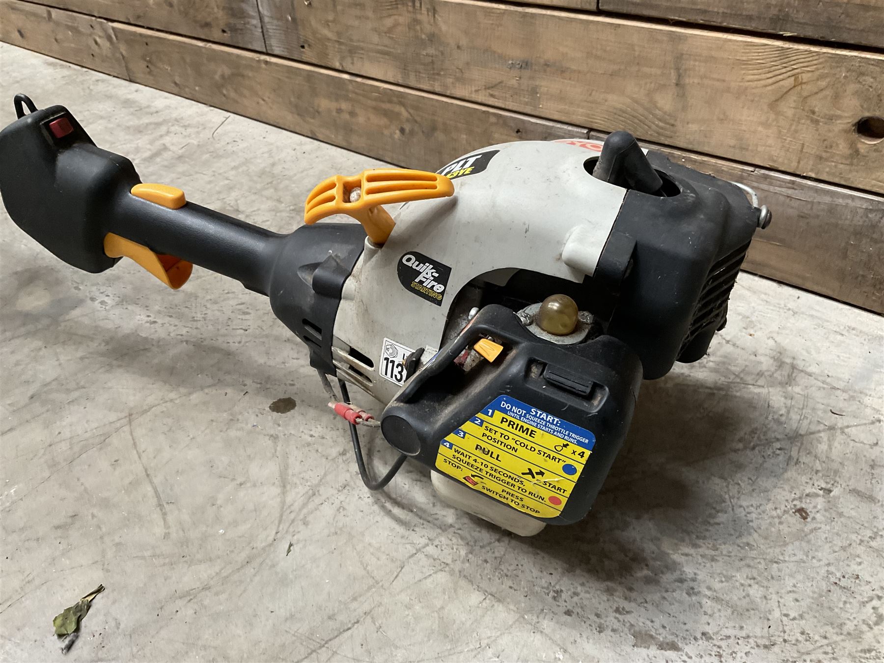 Ryobi 30cc PLT 3043YE petrol strimmer