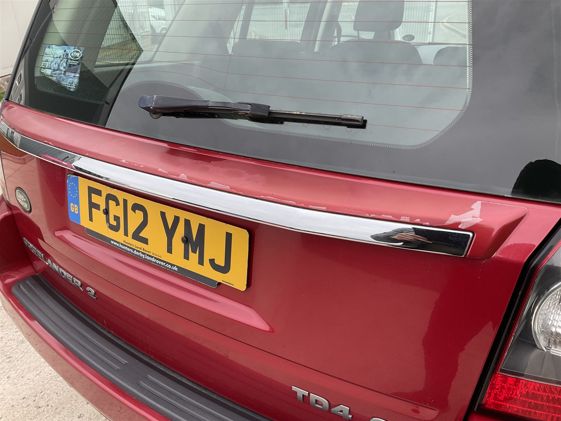 LAND ROVER - Freelander 2 2012, 2.2 TD4 GS, 85,000 miles, manual, red, V5 present, single key - THIS LOT IS TO BE COLLECTED BY APPOINTMENT FROM DUGGLEBY STORAGE, GREAT HILL, EASTFIELD, SCARBOROUGH, YO11 3TX
