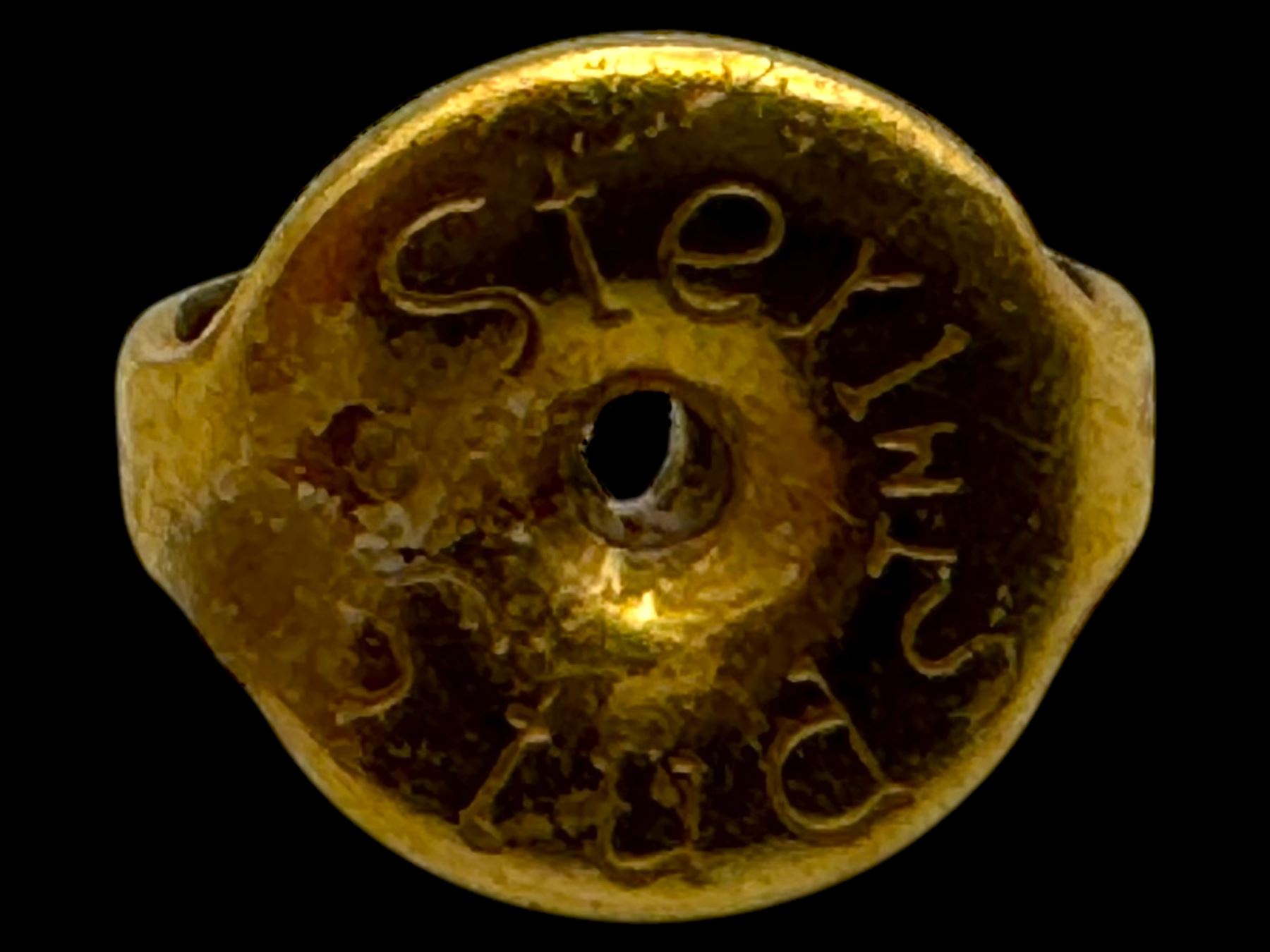 9ct gold cameo brooch and a pair of 9ct gold cameo earrings, all hallmarked 