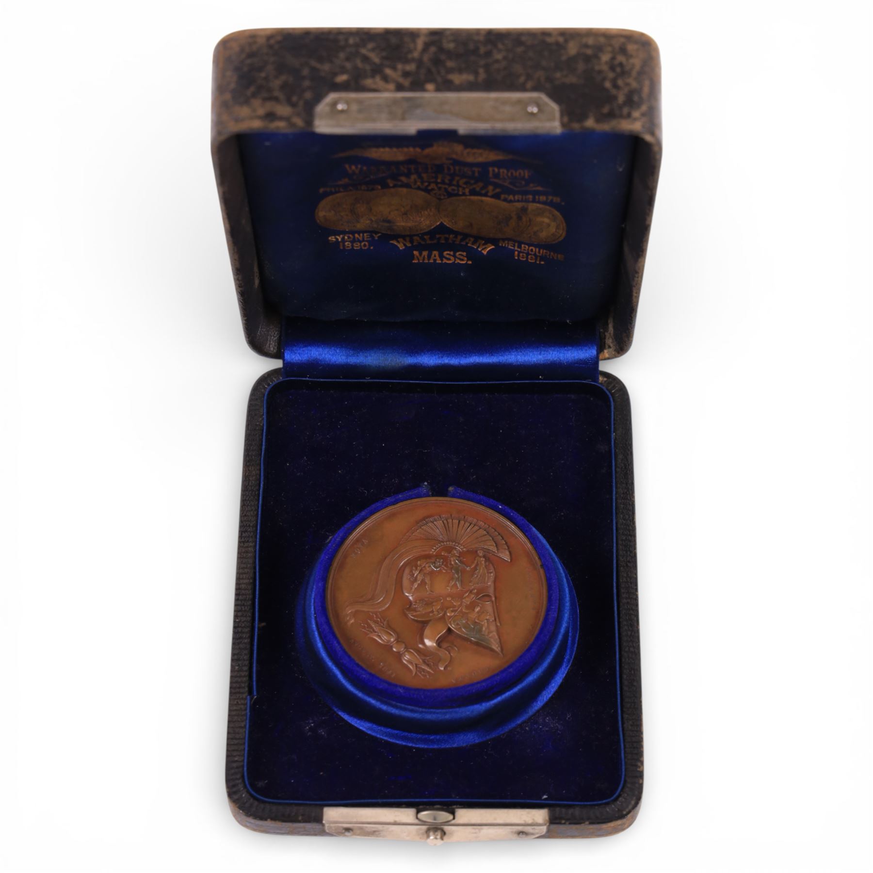 T. Renshaw antler handled 'Stand' penknife, Bronze Duke of Wellington commemorative medallion and a Society of Miniature Rifle Club medal