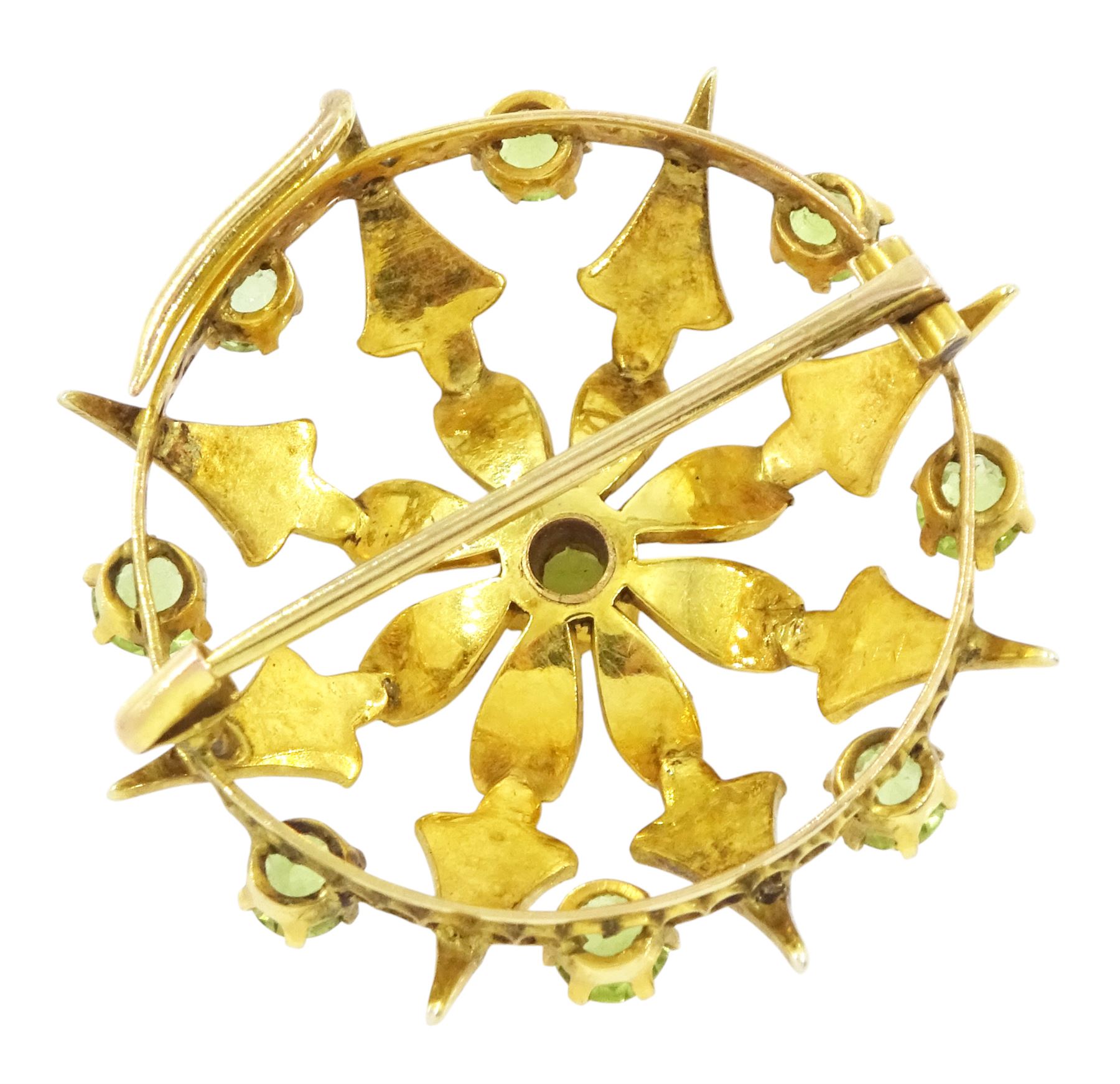 Early 20th century 9ct gold peridot and split pearl pendant / brooch