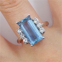 18ct white gold baguette cut aquamarine and six stone round brilliant cut diamond ring, aquamarine approx 4.40 carat